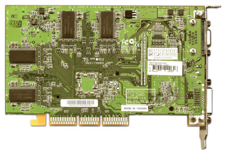 Sapphire Radeon 9000 Pro (vs. R8500LE a GeForce3)