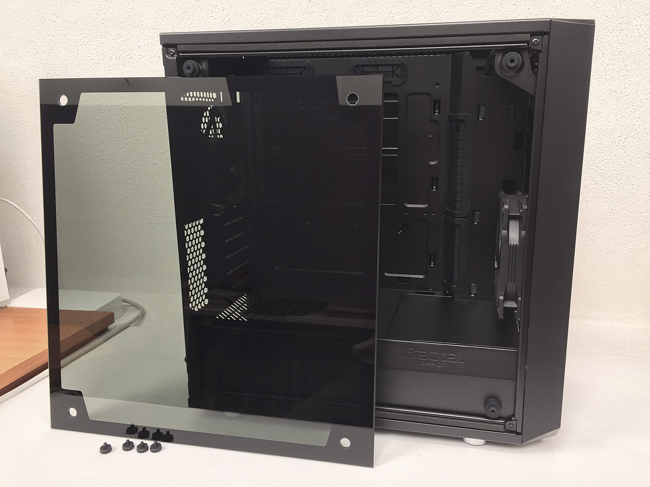 Fractal Design Meshify C Mini Dark TG – mATX skříň