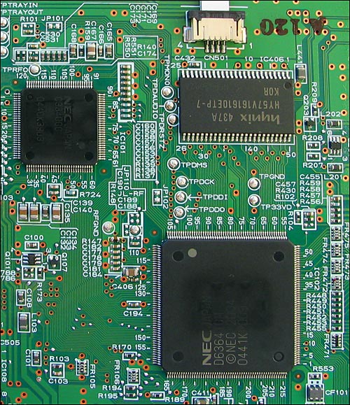 NEC ND-3520A, první DVD+-R DL vypalovačka