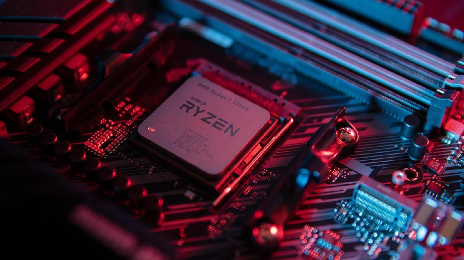 AMD představí nové procesory příští týden, únik informací odhaluje počet jader