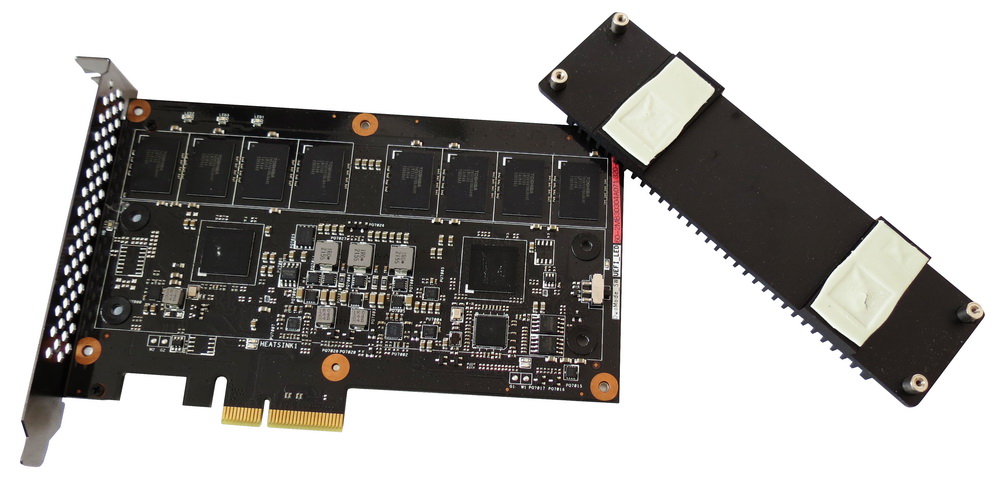 Asus RAIDR Express – ohromující SSD na PCI-E kartě