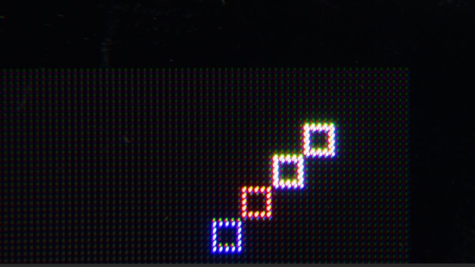 Rezervní pixely u displeje QD-OLED