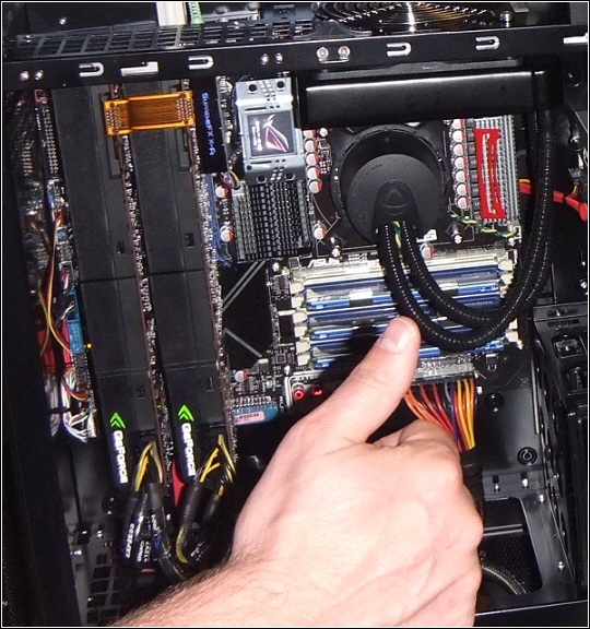 nVidia GeForce 380 - obrázky SLI a údajné specifikace