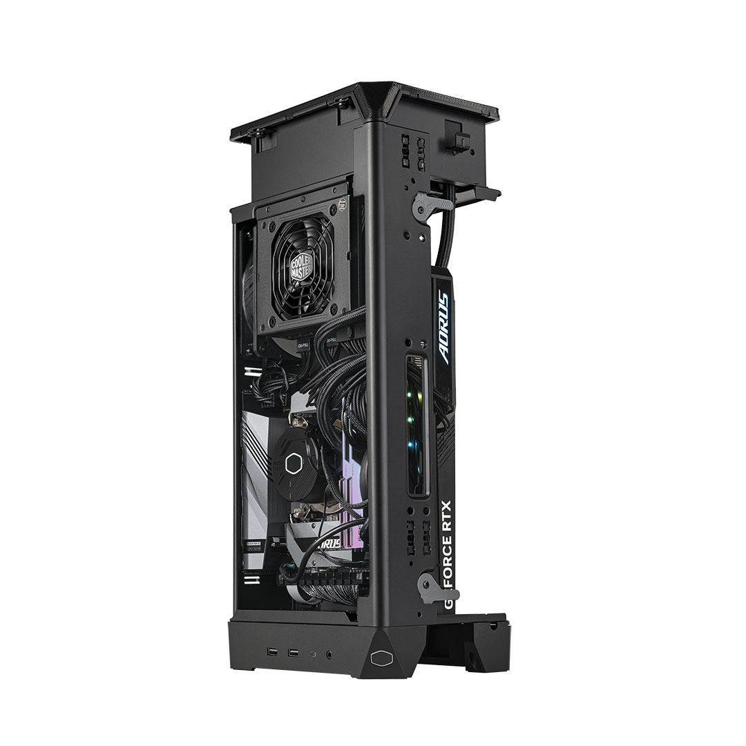 Cooler_Master_Ncore100Max_build_leftfront