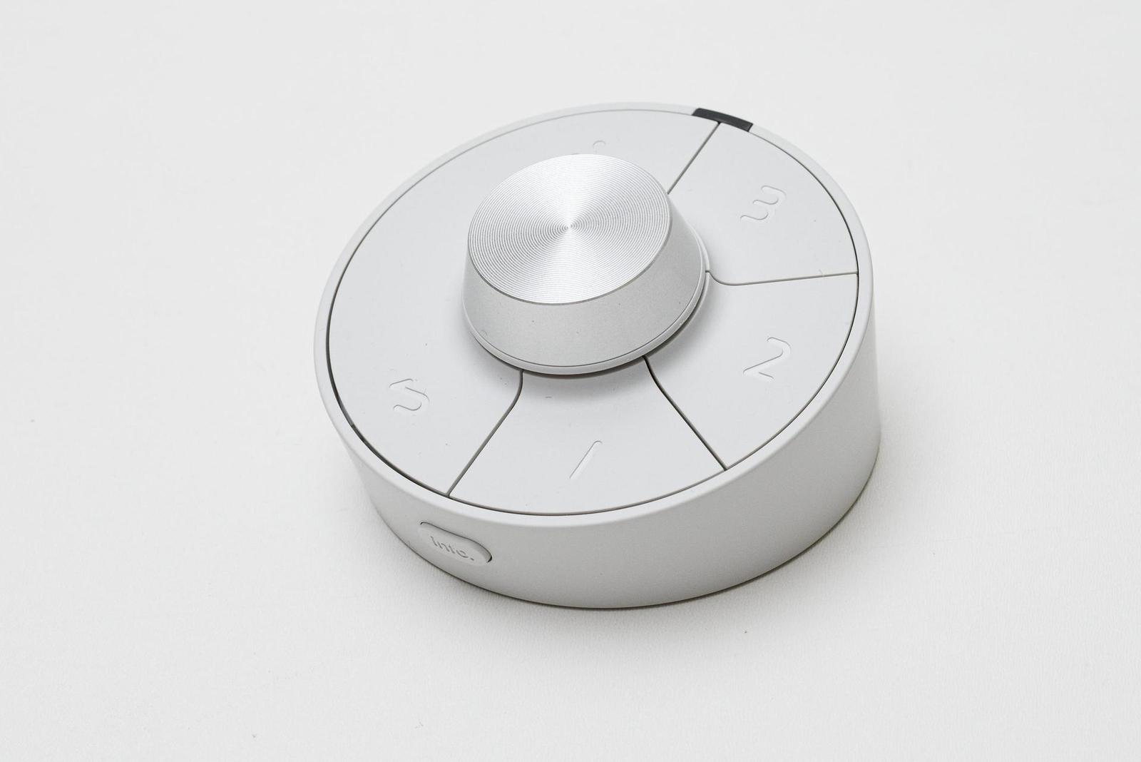 Recenze monitoru BenQ PD2730S. Má 5K rozlišení a umí se rozdvojit