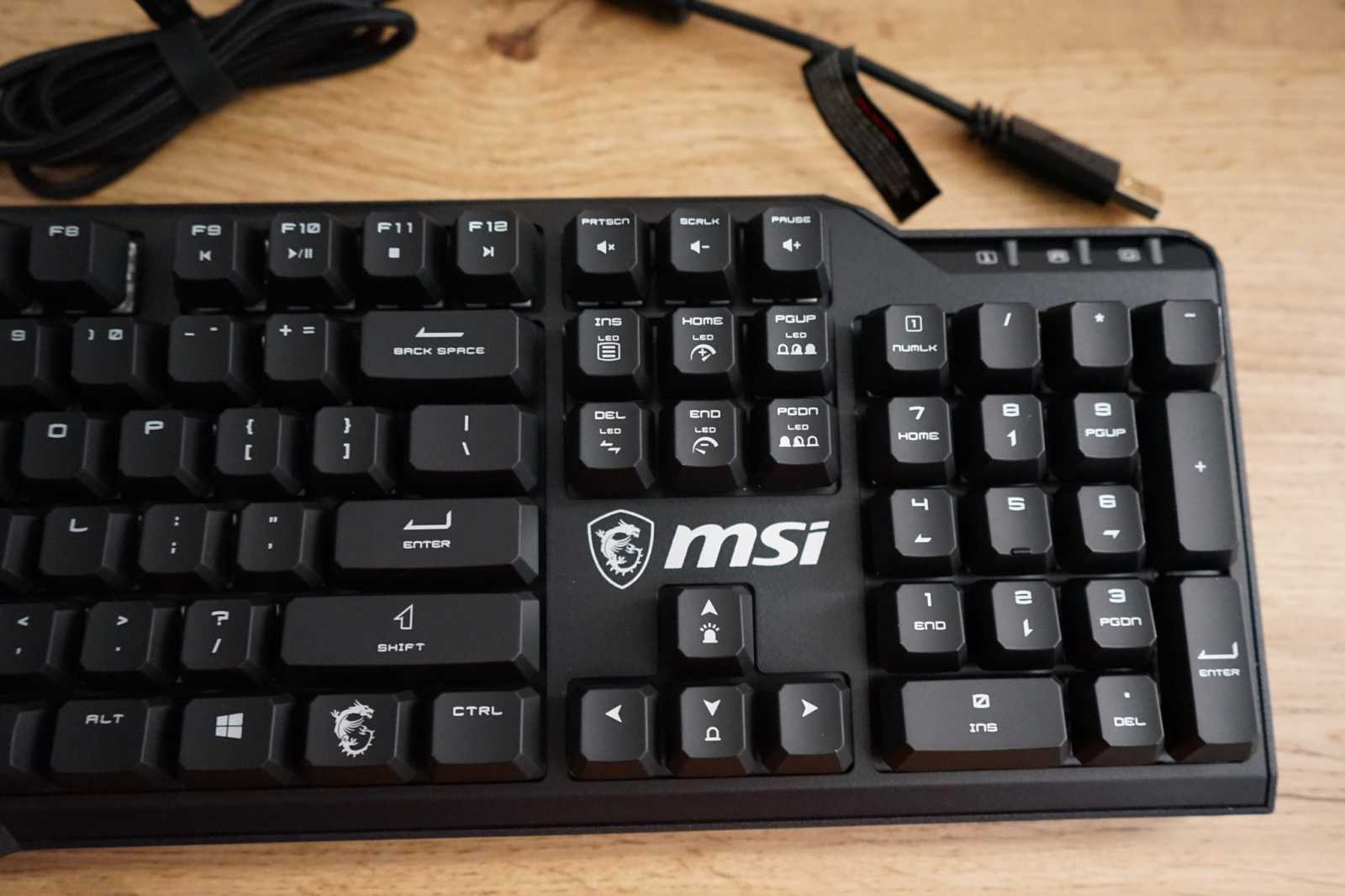 Recenze MSI Vigor GK41: levnější mechanická klávesnice s lineárními spínači