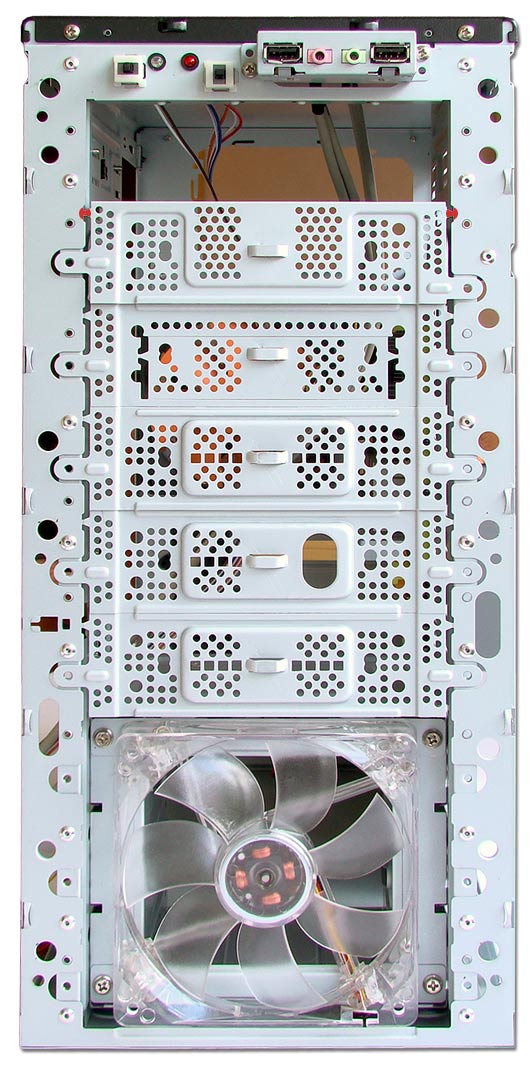 Thermaltake M9 VI1000BNS - levná skříň od profíků