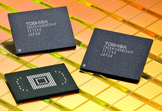 Toshiba předběhla Intel a Micron, má první 19nm paměťové čipy pro SSD