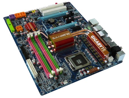 Asus Maximus Extreme a Gigabyte X48T-DQ6 - X38 proti X48 Express