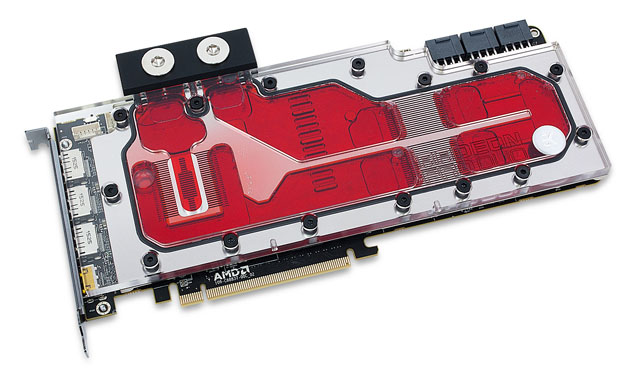 Blok vodního chlazení pro Radeon Pro Duo připraven. Stojí za ním EK Water Blocks