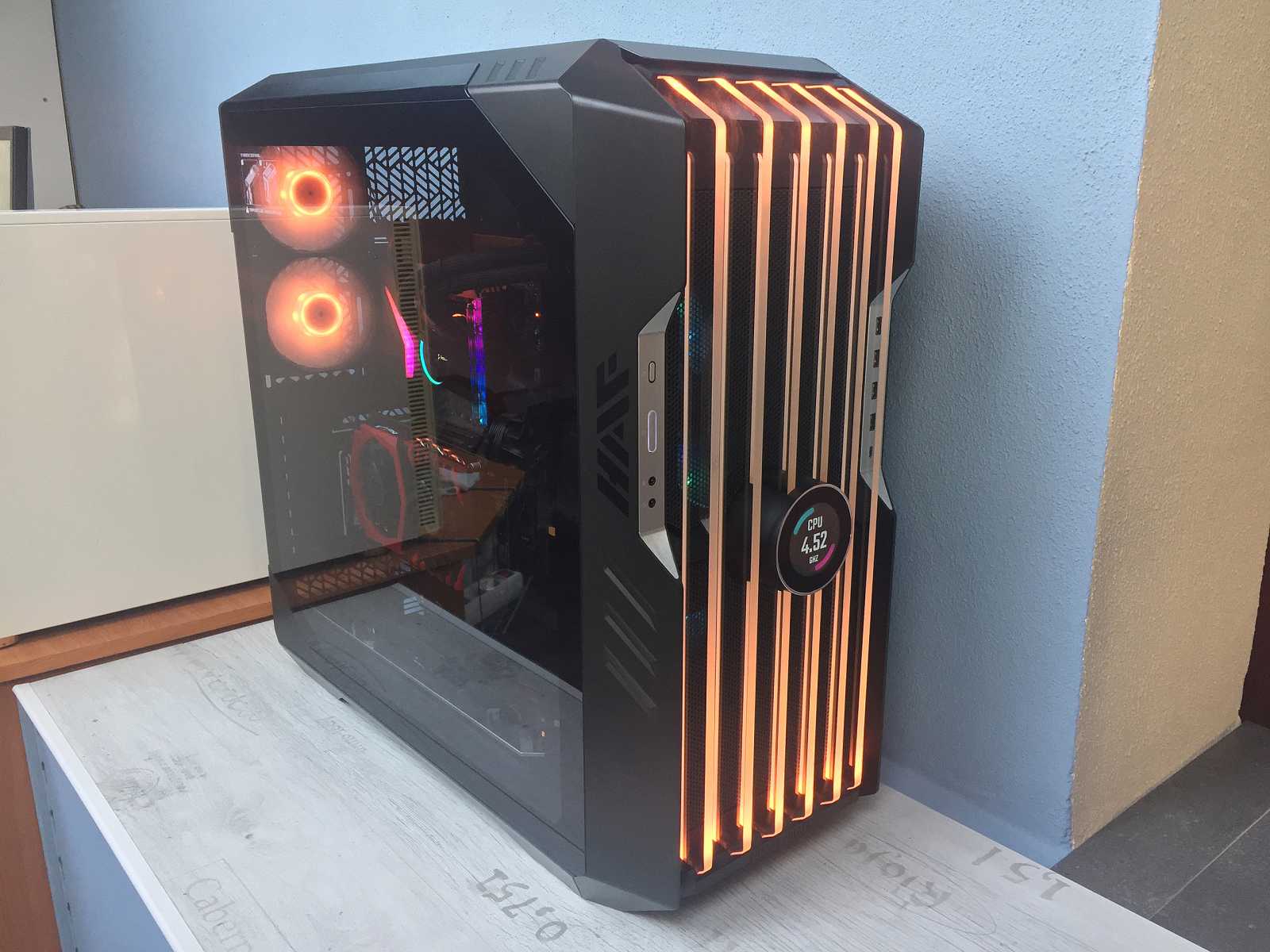 Test skříně Cooler Master HAF 700 EVO – extrém v mnoha aspektech