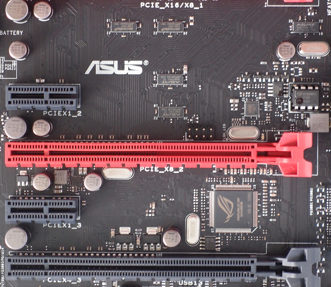 Asus Maximus VII Hero: testujeme s kamarádkou