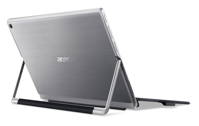 Acer představil kapalinou chlazený konvertibilní notebook Switch Alpha 12