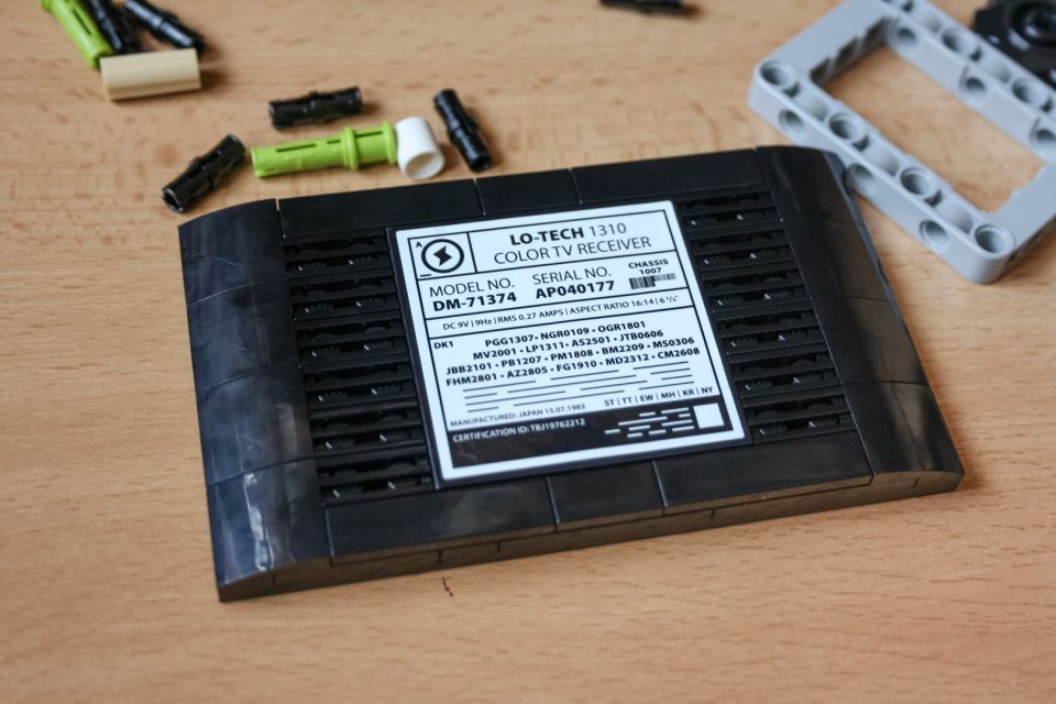 NES, jeho jméno je Lego NES!