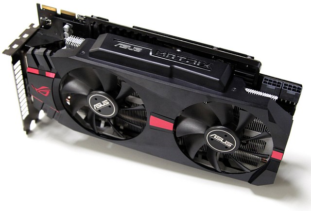 Asus představil grafickou kartu ROG Matrix HD 7970