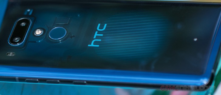 HTC se dále potápí, příjmy společnosti meziročně klesly o 58%