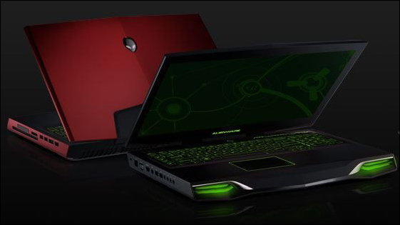 Nadupaný herní notebook: Alienware M18x