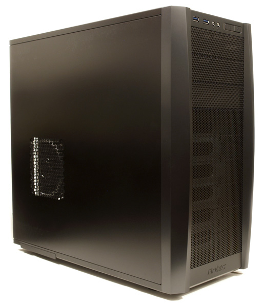 Antec Three Hundred Two – kvalita pro masy