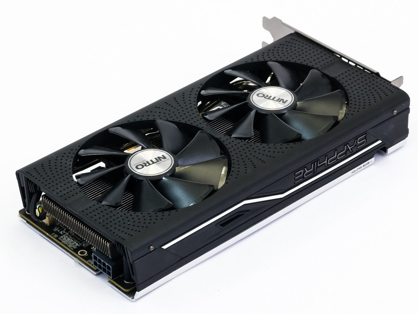 4 vs. 8 GB paměti na Sapphire Nitro+ Radeon RX 470 OC