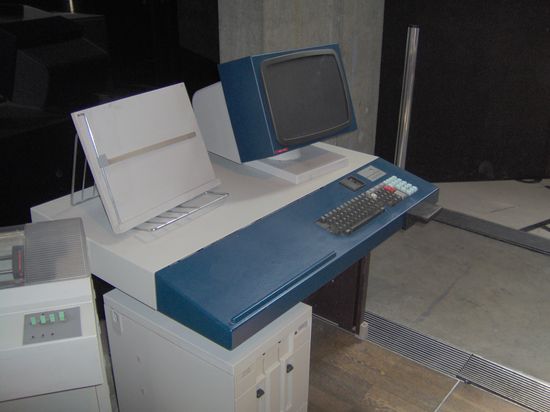 Tak nějak takhle by vypadal pokojíček IT nadšence - před třiceti lety.