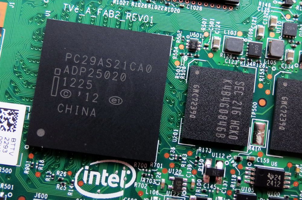 Intel SSD DC S3700 – 800 GB se zárukou stálého výkonu