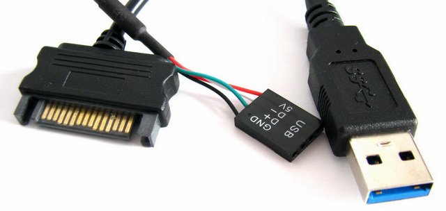 Tři rychlé čtečky paměťových karet s  USB 3.0 v testu