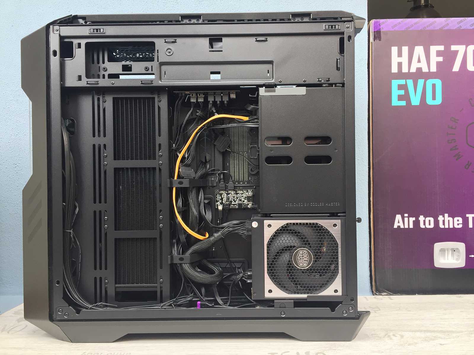 Test skříně Cooler Master HAF 700 EVO – extrém v mnoha aspektech