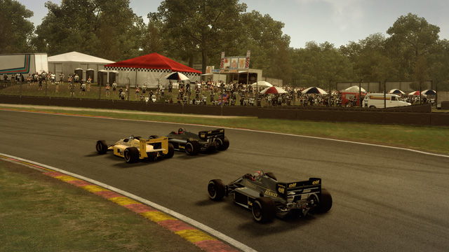 Závody F1 2013 — solidní grafika i na běžném notebooku