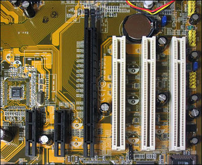 Levný základ pro Socket 754: DFI nF4x Infinity