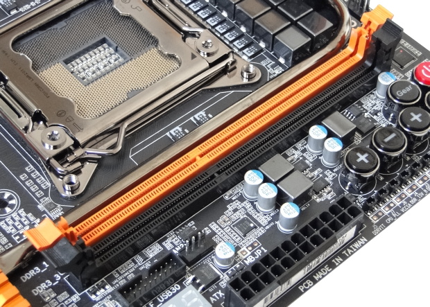 Gigabyte X79-UD7 – nejvyšší model, ale na konkurenci nestačí