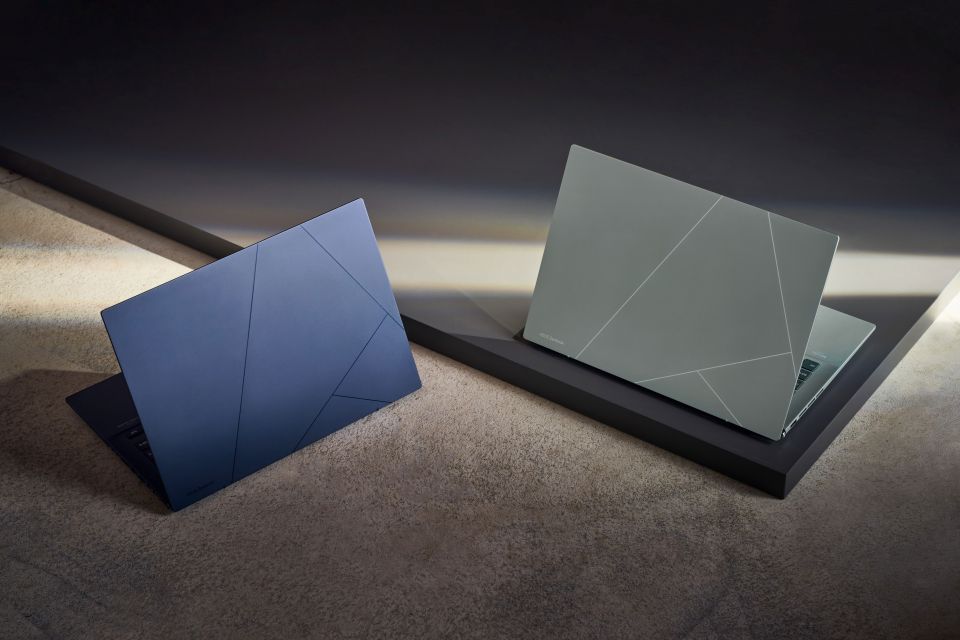 Asus ukázal na CES 2022 nejenom parádní vesmírný Zenbook a k tomu i ultimátní ohebný tablet