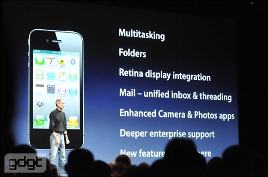 Apple iPhone 4 představen - fantastický displej a nový design