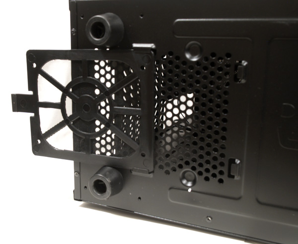 Antec GX700 – už i Antec dělá levné case. V army stylu