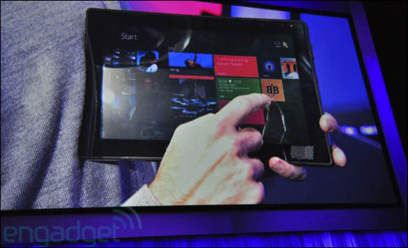 Windows 8 se inspirují mobilními Windows Phone. Samsung už je má ve svém tabletu