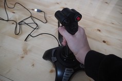 Šest joysticků s cenou pod 1500 korun v testu