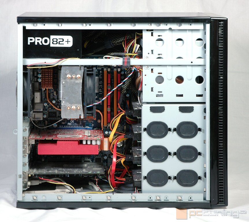 Antec Solo - prostorově úsporné ticho