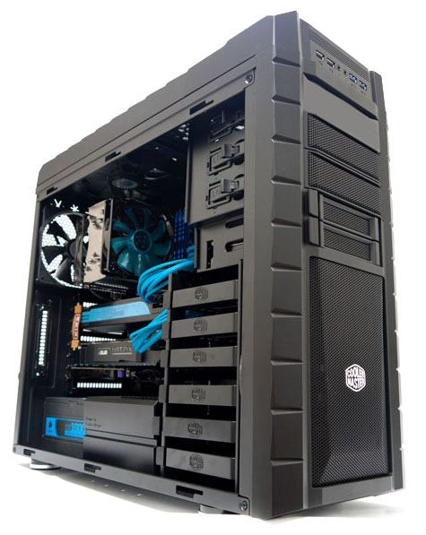 CoolerMaster HAF XM – chcete mít pod stolem bunkr?