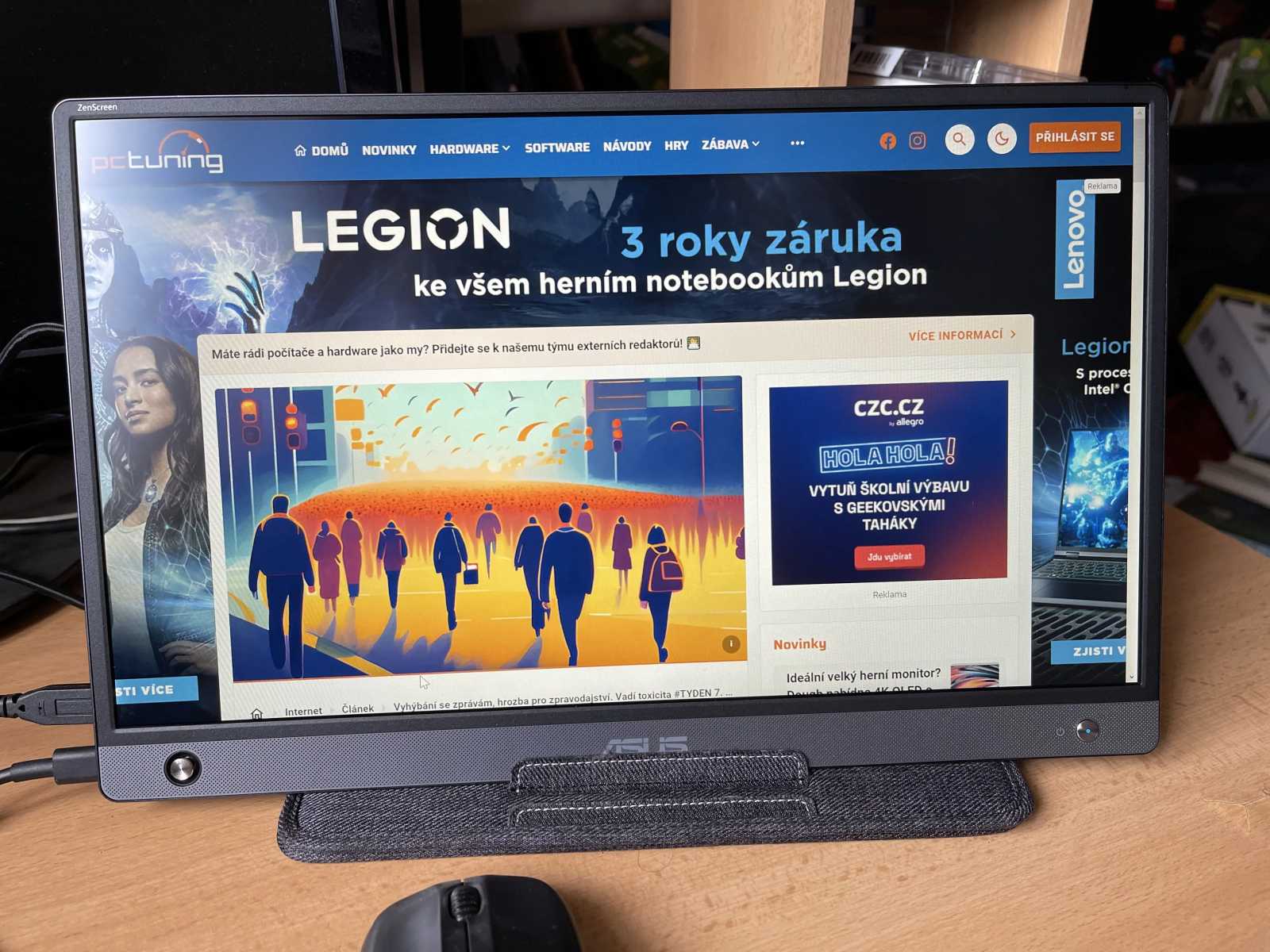 Nenápadné kouzlo mobilních monitorů aneb větší komfort při práci i na cestách