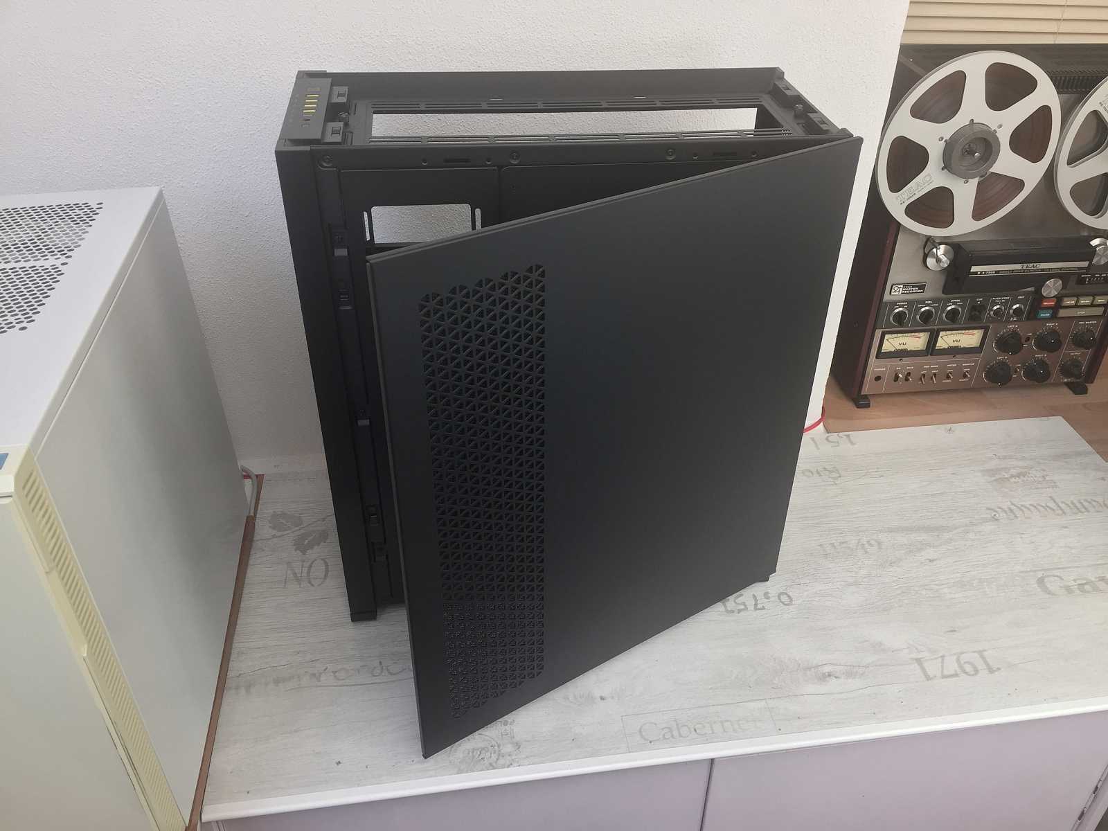 Test skříně Corsair 7000D AIRFLOW