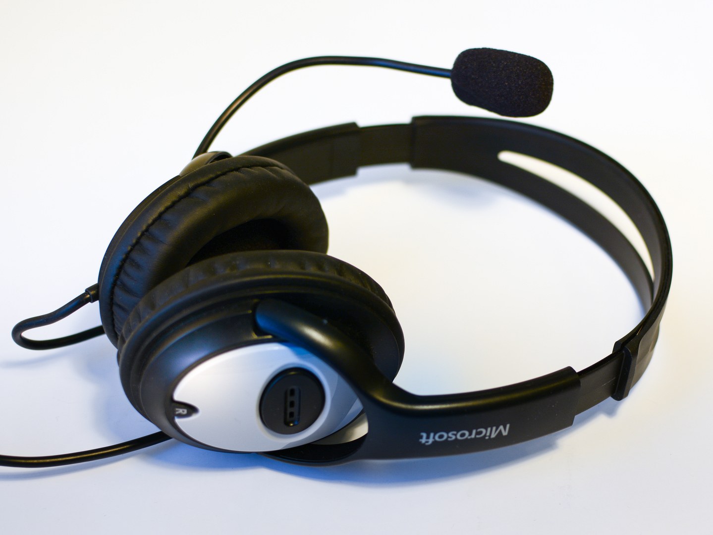 Test headsetů s cenou do tisíce korun nejen pro hráče