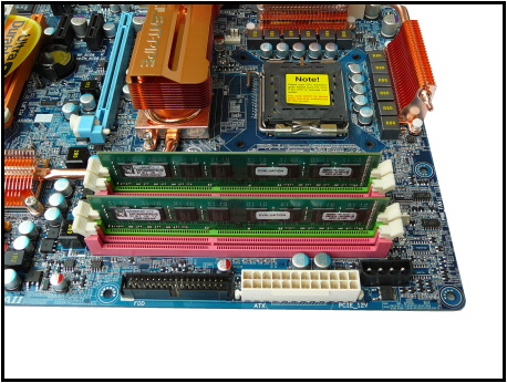 Paměti DDR3 poprvé v akci - Gigabyte P35T-DQ6