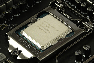 Intel Core i9–11900K a Core i7–11700K v testu