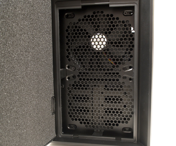 CoolerMaster Silencio 550 – nejlepší case za cenu okolo 1800 Kč