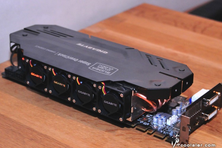 Chladič WindForce 5X na GTX 680 je inspirovaný servery