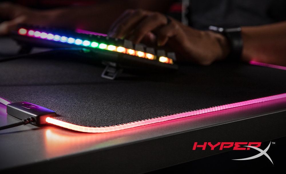 Nová podložka pod myš HyperX Pulsefire Mat RGB nabízí efekty