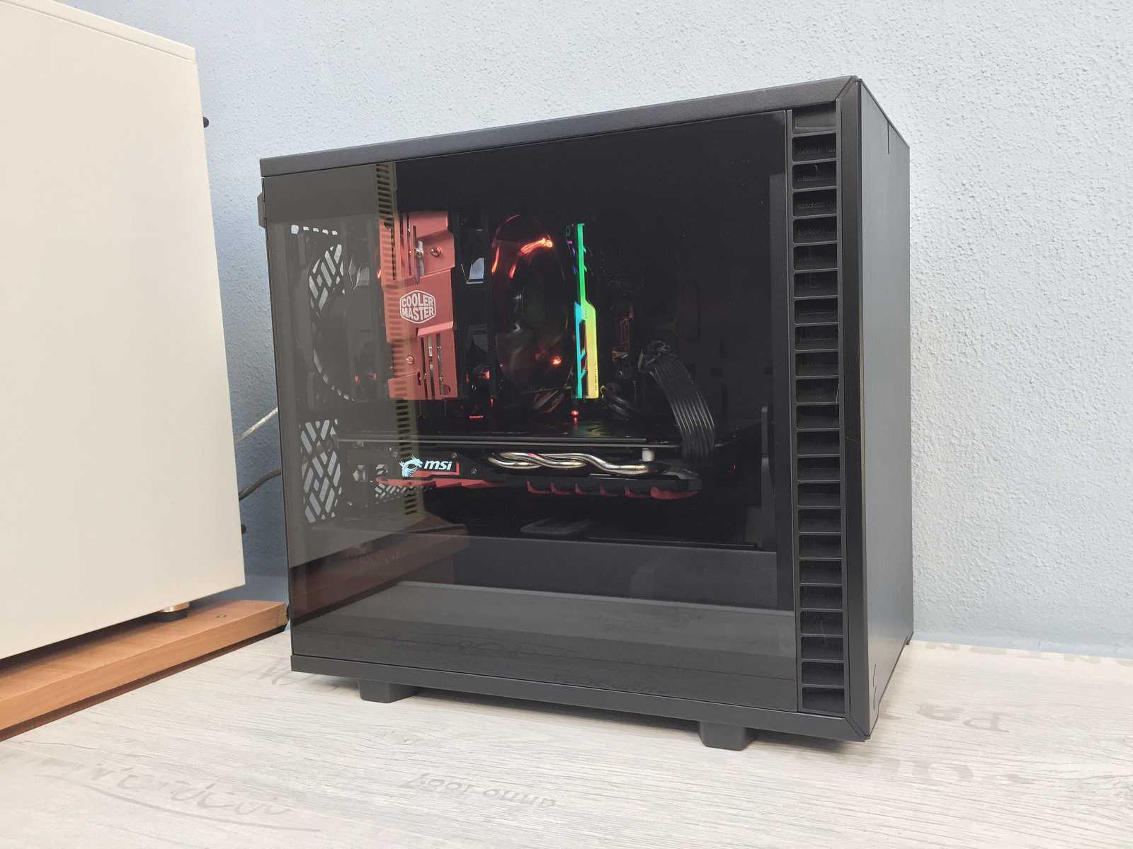 Test skříní Fractal Design Meshify 2 Mini a Define 7 Nano