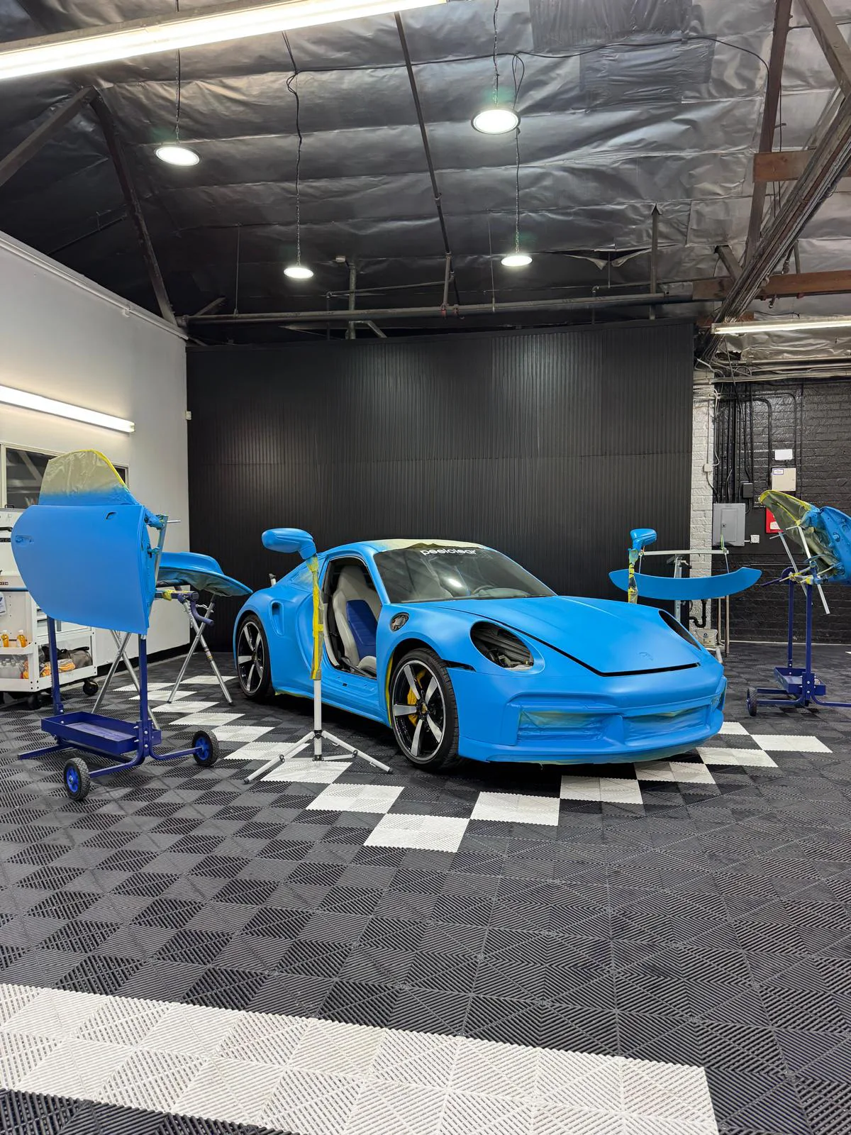 Spray-applied Peelclear finish