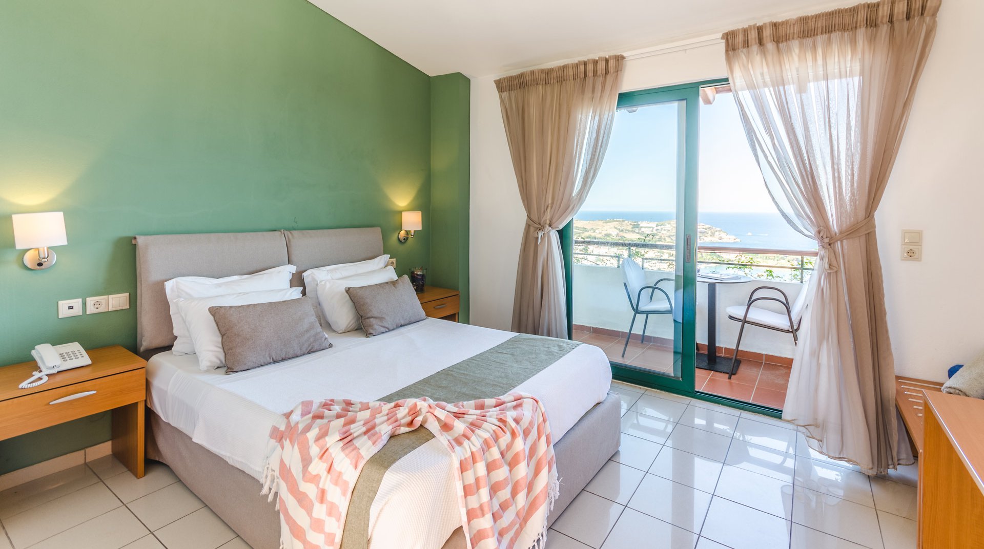 The bedroom of Double Room at Pela Mare Hotel