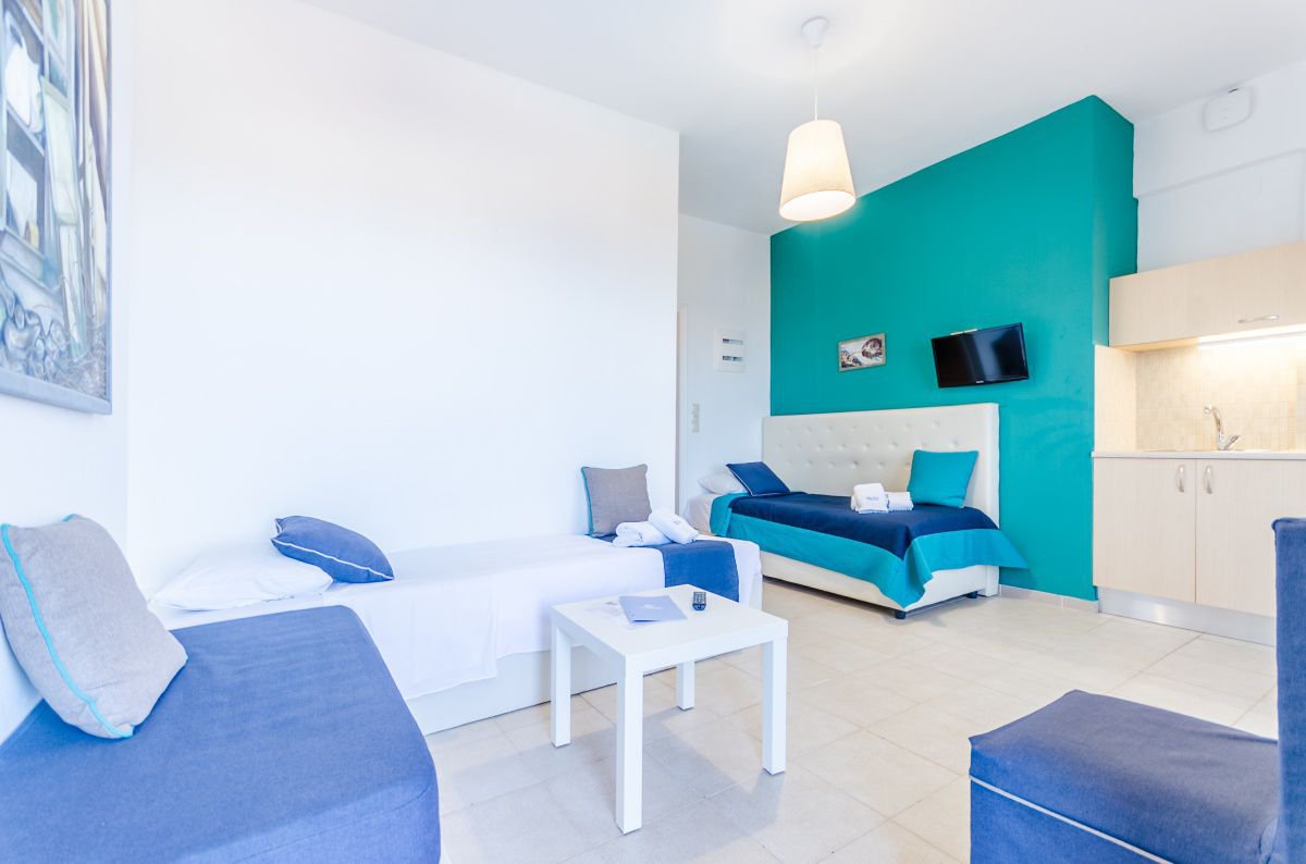 Το σαλόνι του Family Room του Pela Mare Hotel