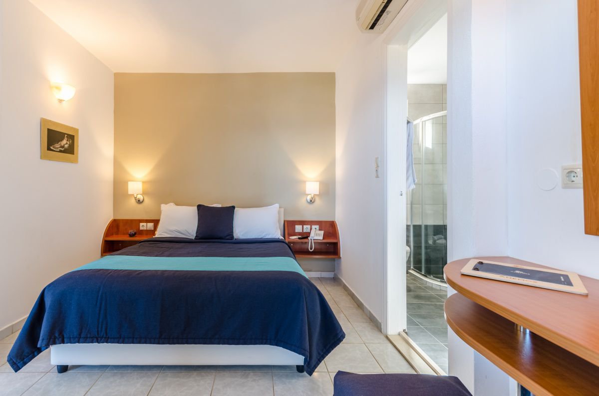 Το υπνοδωμάτιο του Standard Double Room στο Pela Mare Hotel